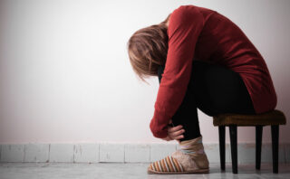Her Üzüntü Depresyon Değildir: Klinik Depresyon Belirtileri Nelerdir?
